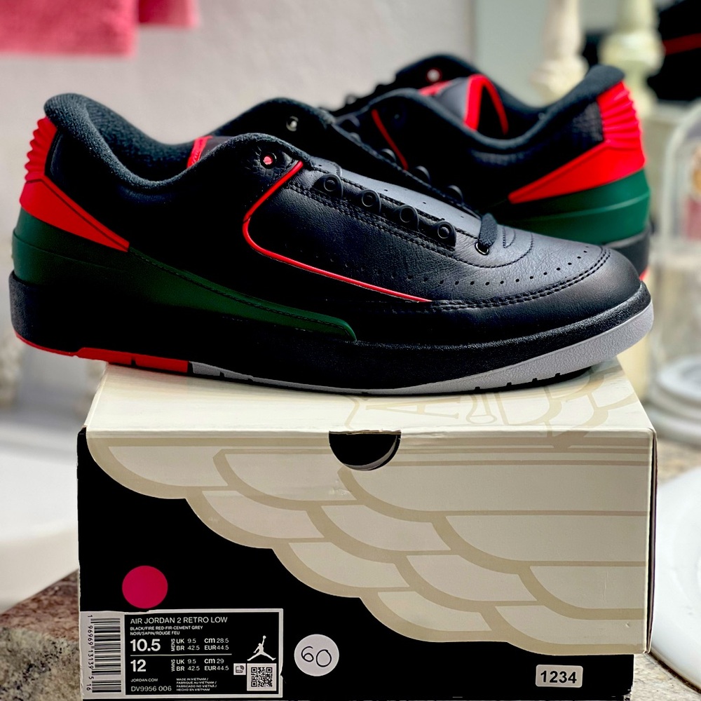 Air Jordan 2 retro low